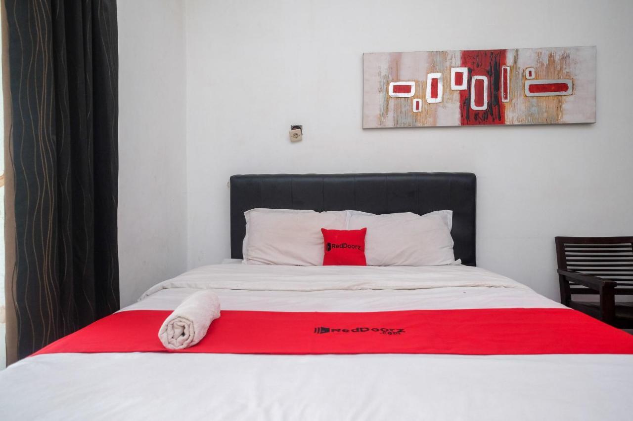 Hotel Reddoorz At Paris Ocean à Parangtritis Extérieur photo